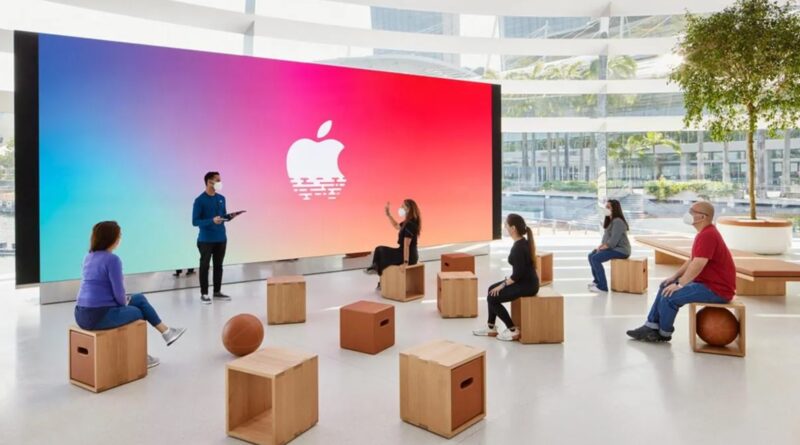 Apple retrasa el regreso híbrido de los empleados a las oficinas