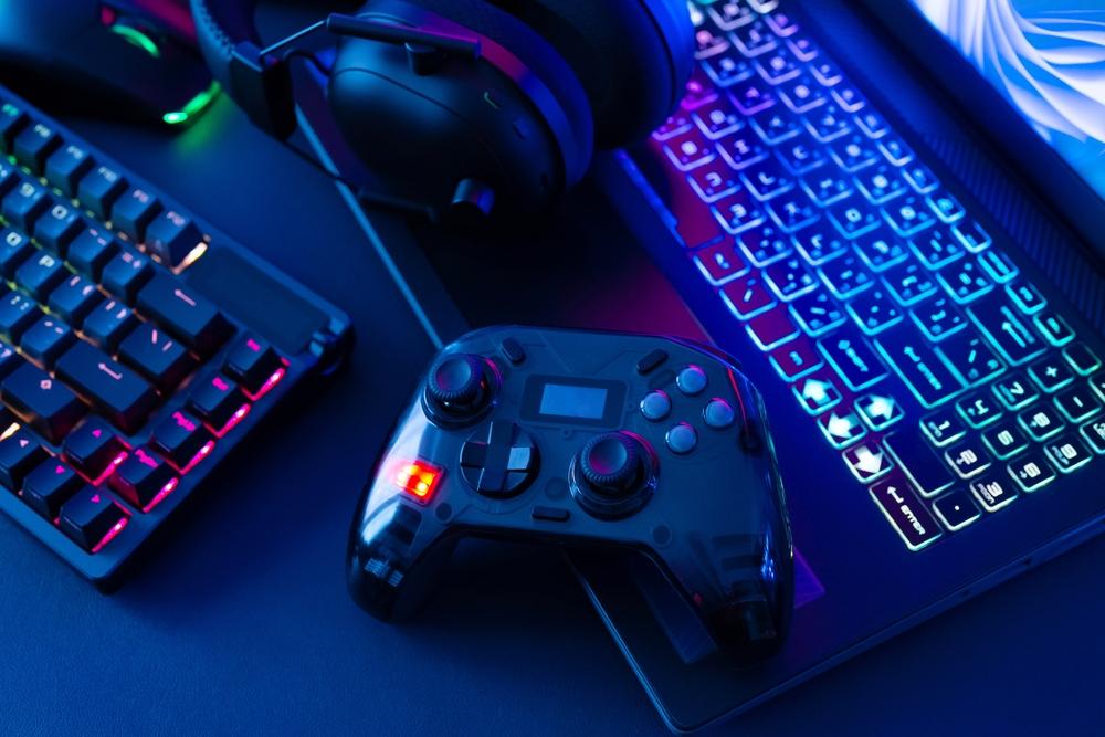 teclado iluminado RGB